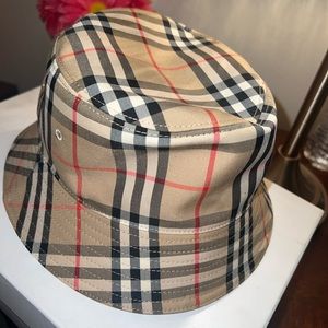Burberry Heavy Check Bucket Hat